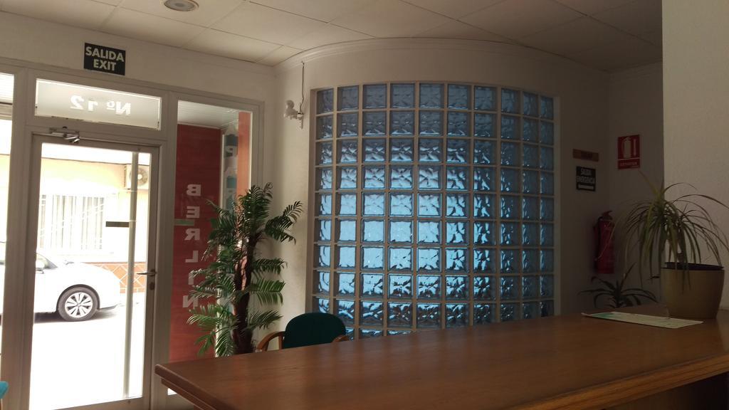Apartamentos Berlin سان بيذرو ذيل بيناتا المظهر الخارجي الصورة